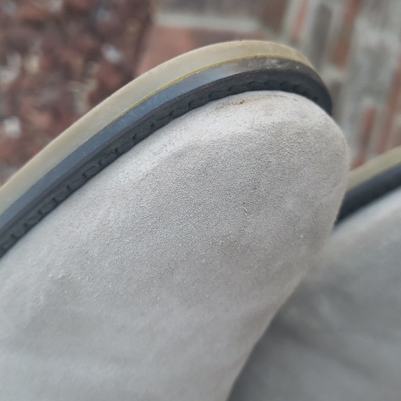 VINCE Suede Leather Loafer Dress Shoes Size 9 Taupe Old Money Classic Italy - Picture 16 of 16